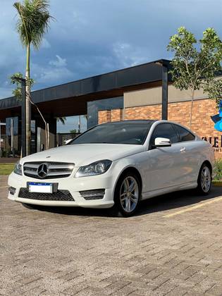 MERCEDES-BENZ C 180 1.6 CGI COUPE 16V TURBO GASOLINA 2P AUTOMÁTICO MERCEDES-BENZ C 180 1.6 CGI COUPE 16V TURBO GASOLINA 2P AUTOMÁTICO